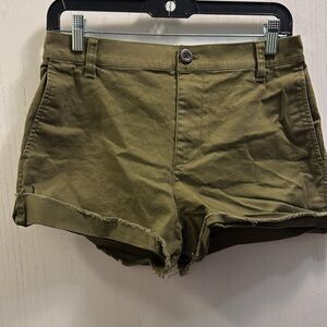 Madewell Olive Green Chino Shorts. Size 6